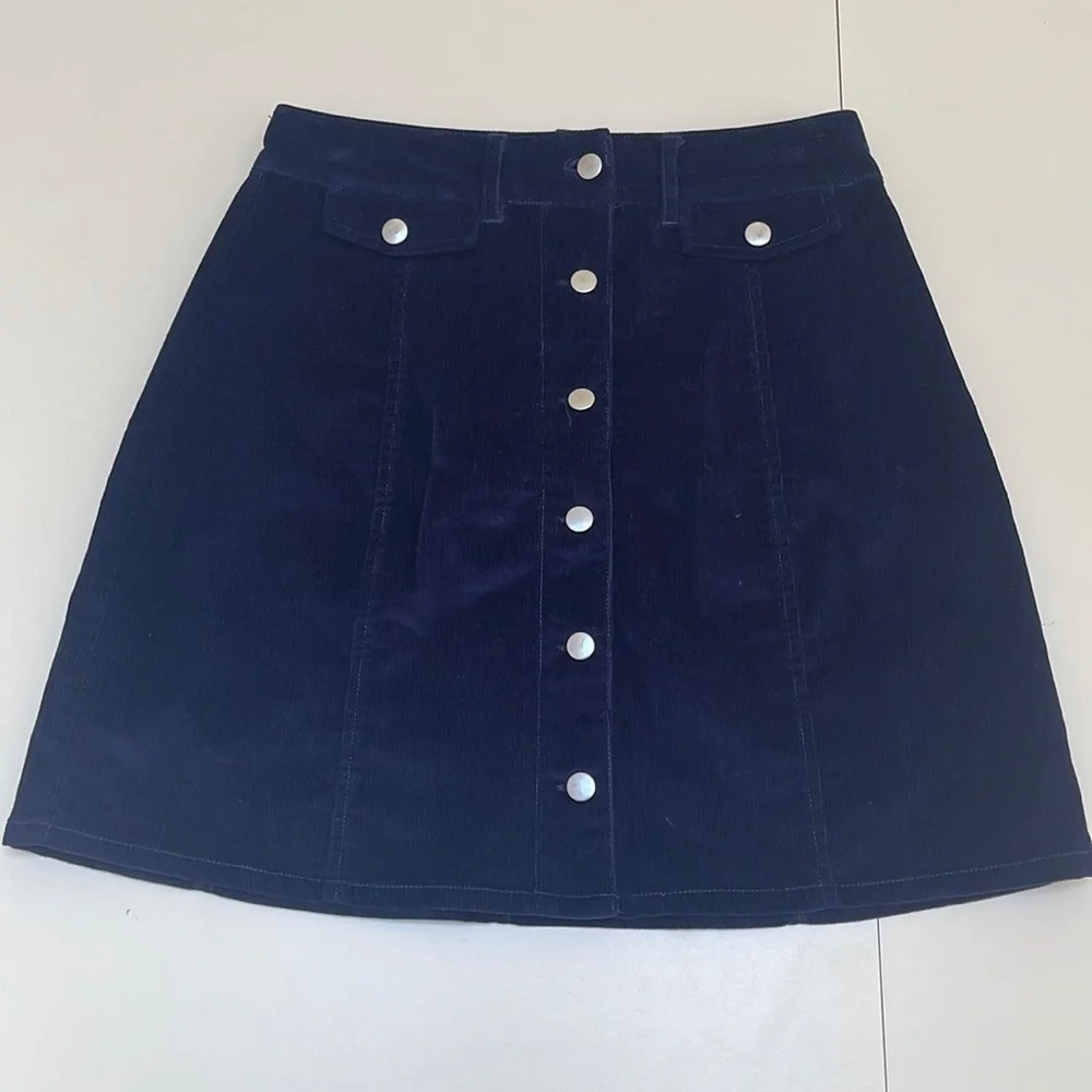 ❤️ 🆕 BUTTONS Navy Corduroy Skirt Size S